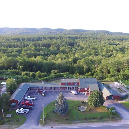 Midway Lodging Cornish Εξωτερικό φωτογραφία