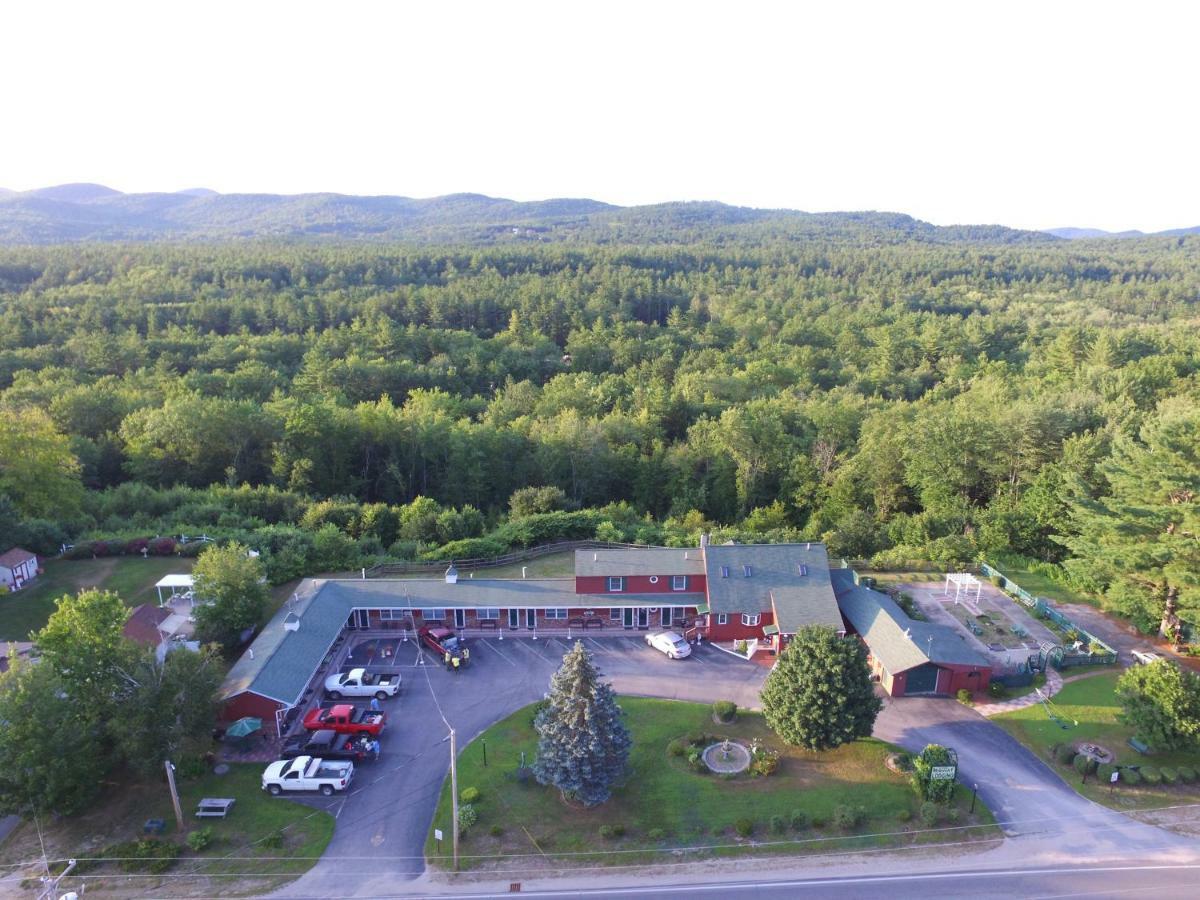 Midway Lodging Cornish Εξωτερικό φωτογραφία